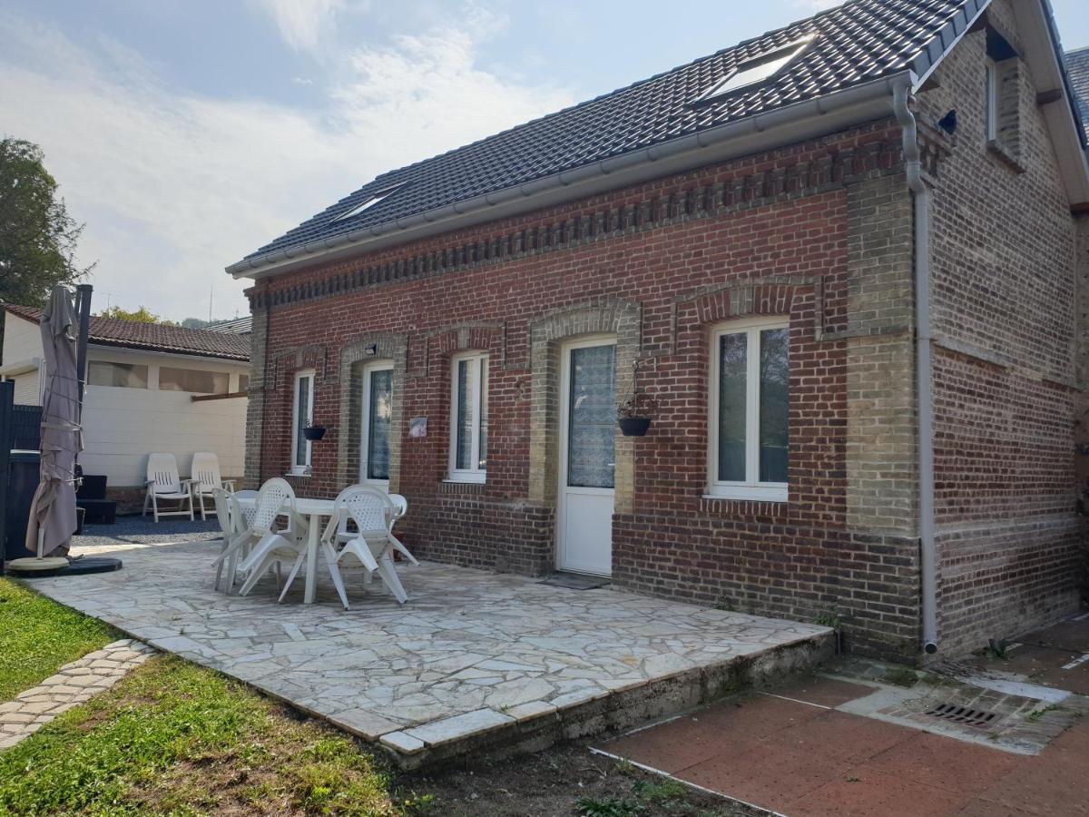 Villa "L'Etape Normande" Gite 70M2 Terrasse Terrain Clos 500 M2 3 Voitures Grand-Couronne Exterior foto