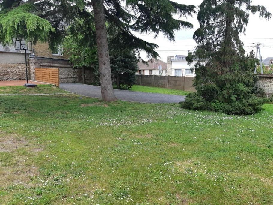 Villa "L'Etape Normande" Gite 70M2 Terrasse Terrain Clos 500 M2 3 Voitures Grand-Couronne Exterior foto